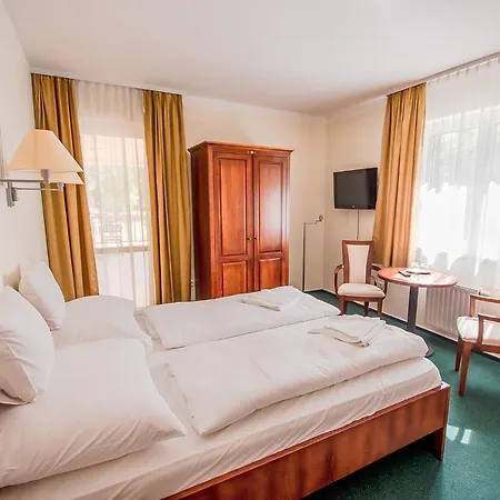 Hotel Sziget Veranka *