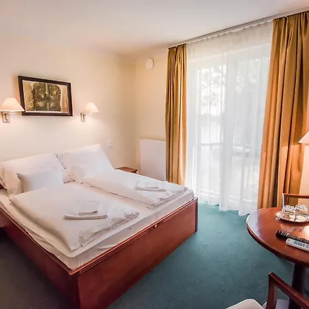 Sziget Veranka Hotel *