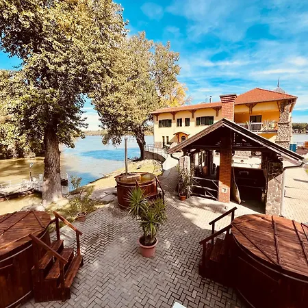 Hotel Sziget Veranka *